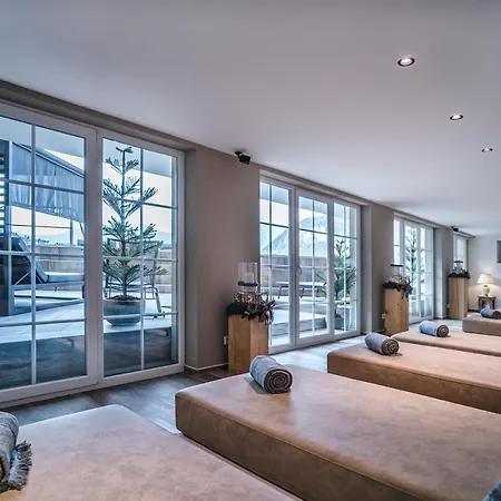 酒店 Vier Jahreszeiten Wellnessresort Achensee 毛拉赫