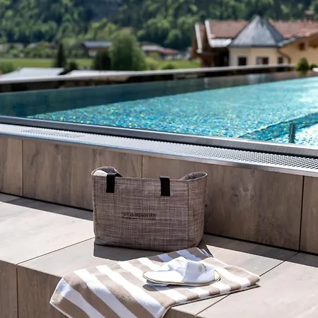 Vier Jahreszeiten Wellnessresort Achensee 4*