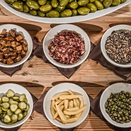 Vier Jahreszeiten Wellnessresort Achensee 4*