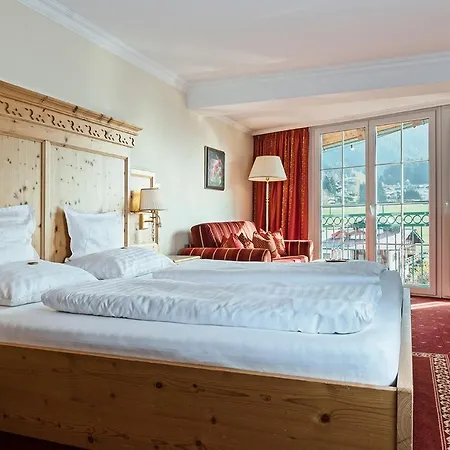 酒店 Vier Jahreszeiten Wellnessresort Achensee 4*