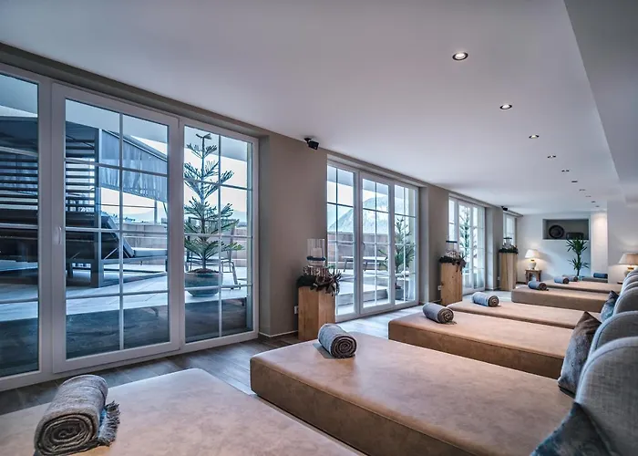 Otel Vier Jahreszeiten Wellnessresort Achensee Maurach (Achensee)