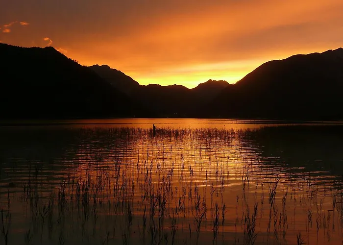 Vier Jahreszeiten Wellnessresort Achensee Otel Maurach (Achensee)