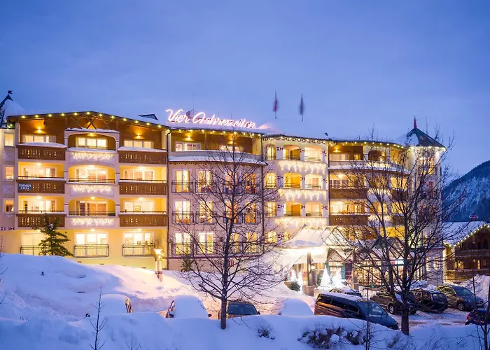 Vier Jahreszeiten Wellnessresort Achensee 4*
