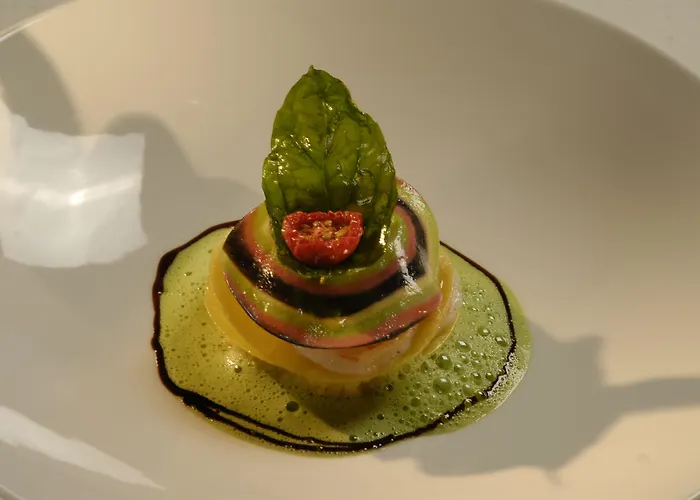 Vier Jahreszeiten Wellnessresort Achensee Otel Maurach (Achensee)