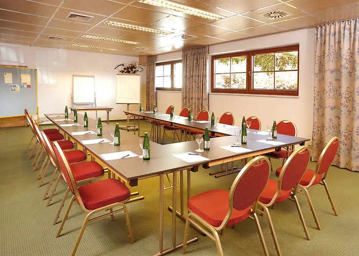 Vier Jahreszeiten Wellnessresort Achensee Otel Maurach (Achensee)