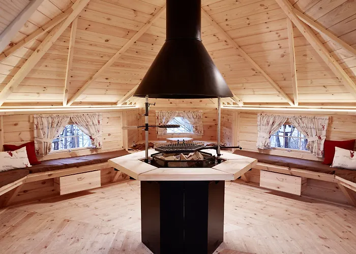 Vier Jahreszeiten Wellnessresort Achensee Otel Maurach (Achensee)