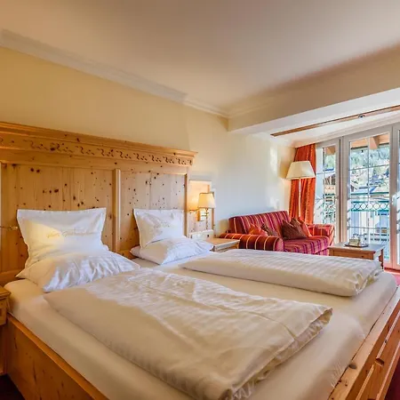 Vier Jahreszeiten Wellnessresort Achensee Hotel 4*
