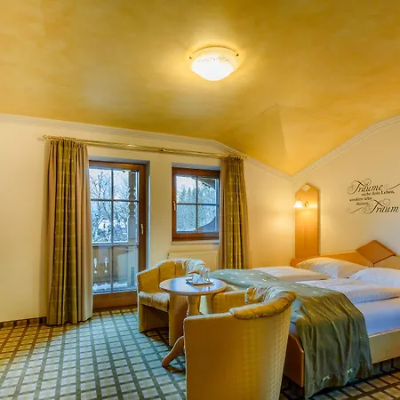 Vier Jahreszeiten Wellnessresort Achensee 4*