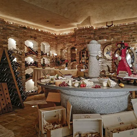 Vier Jahreszeiten Wellnessresort Achensee 4* Maurach