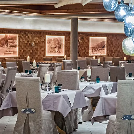 Vier Jahreszeiten Wellnessresort Achensee 4*