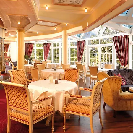 Vier Jahreszeiten Wellnessresort Achensee Maurach