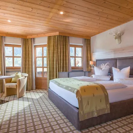 Hotel Vier Jahreszeiten Wellnessresort Achensee 4*