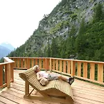 Vier Jahreszeiten Wellnessresort Achensee Hotel 4*