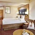 Vier Jahreszeiten Wellnessresort Achensee Hotel
