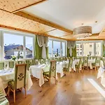Vier Jahreszeiten Wellnessresort Achensee Maurach (Achensee)
