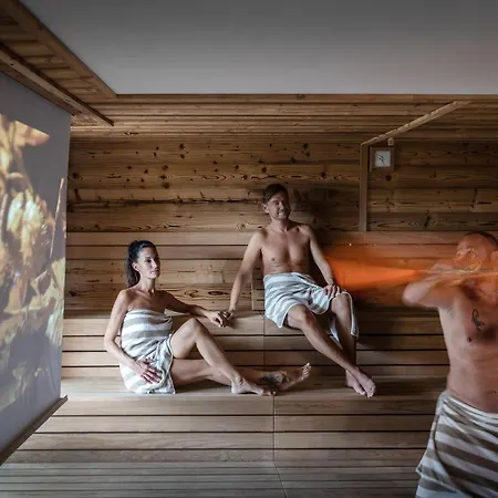 Vier Jahreszeiten Wellnessresort Achensee Szálloda